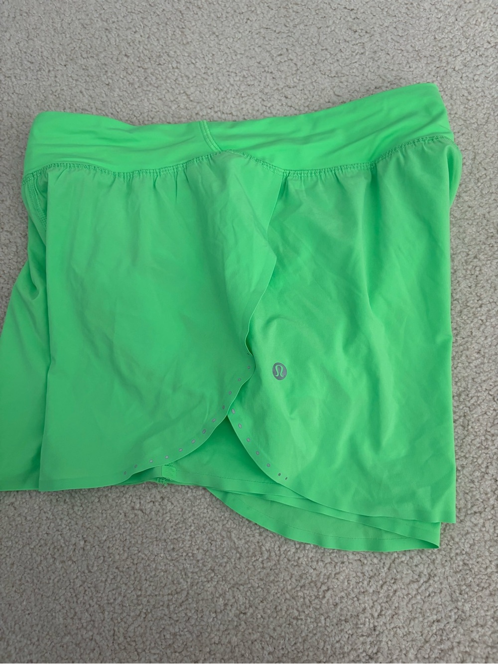 Lululemon Sports Bra & Short align v-neck bra and fast & free 3inch lined short - Picture 4 of 9